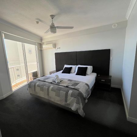 גולד קוסט Stunning 2 Bedroom Ocean View Apartment מראה חיצוני תמונה